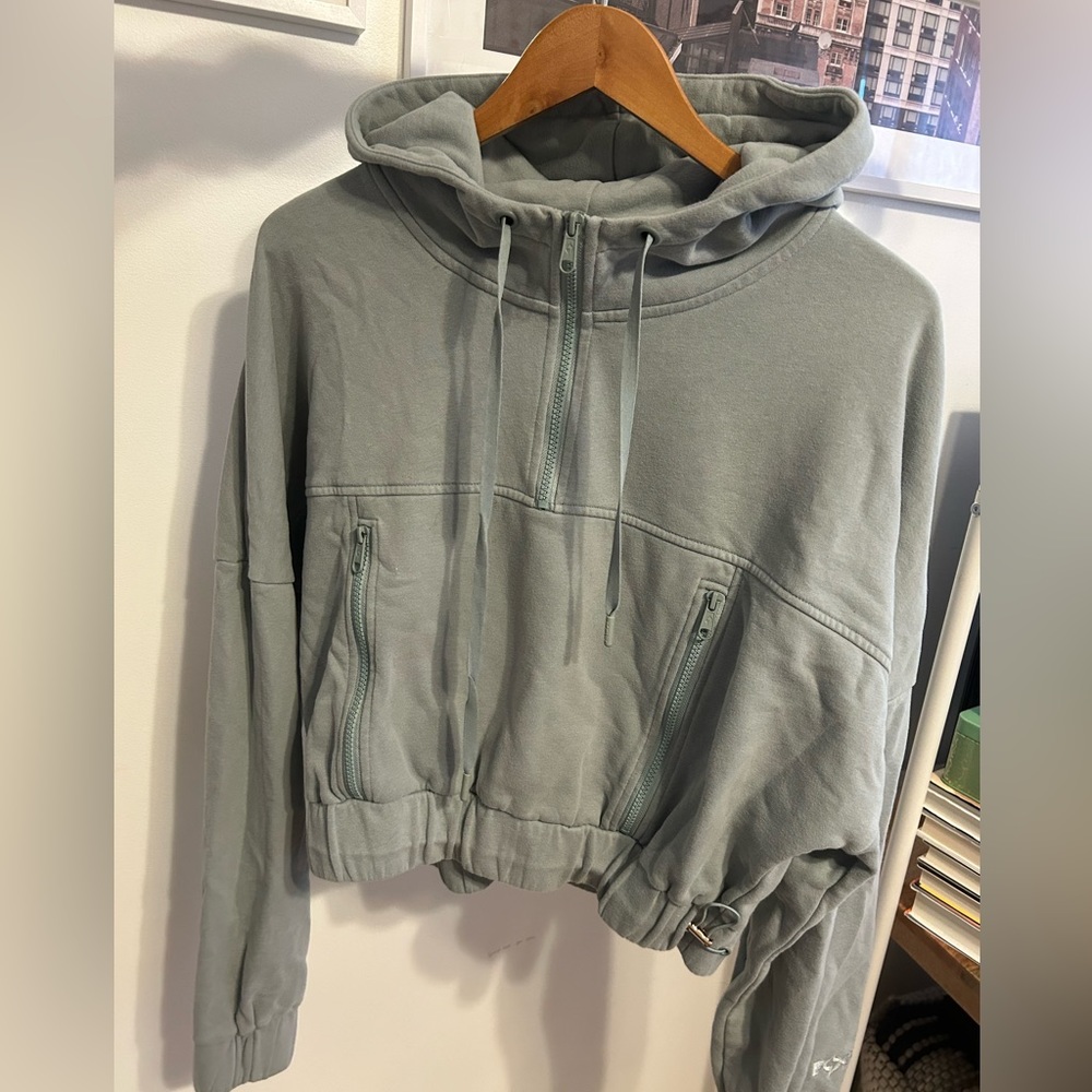 Popflex by Blogilates Cropped Quarter Zip Hoodie